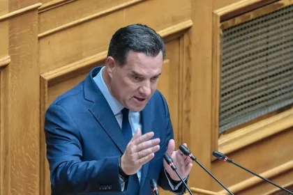 Γεωργιάδης: Σε φρενίτιδα η Κωνσταντοπούλου γιατί φοβάται ένα κόμμα Τσίπρα και ένα κόμμα με Καρυστιανού