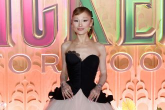 Η Αριάνα Γκράντε καταδικάζει τα σχόλια για το σώμα της: «Δεν ξέρετε ποτέ τι περνάει κάποιος»