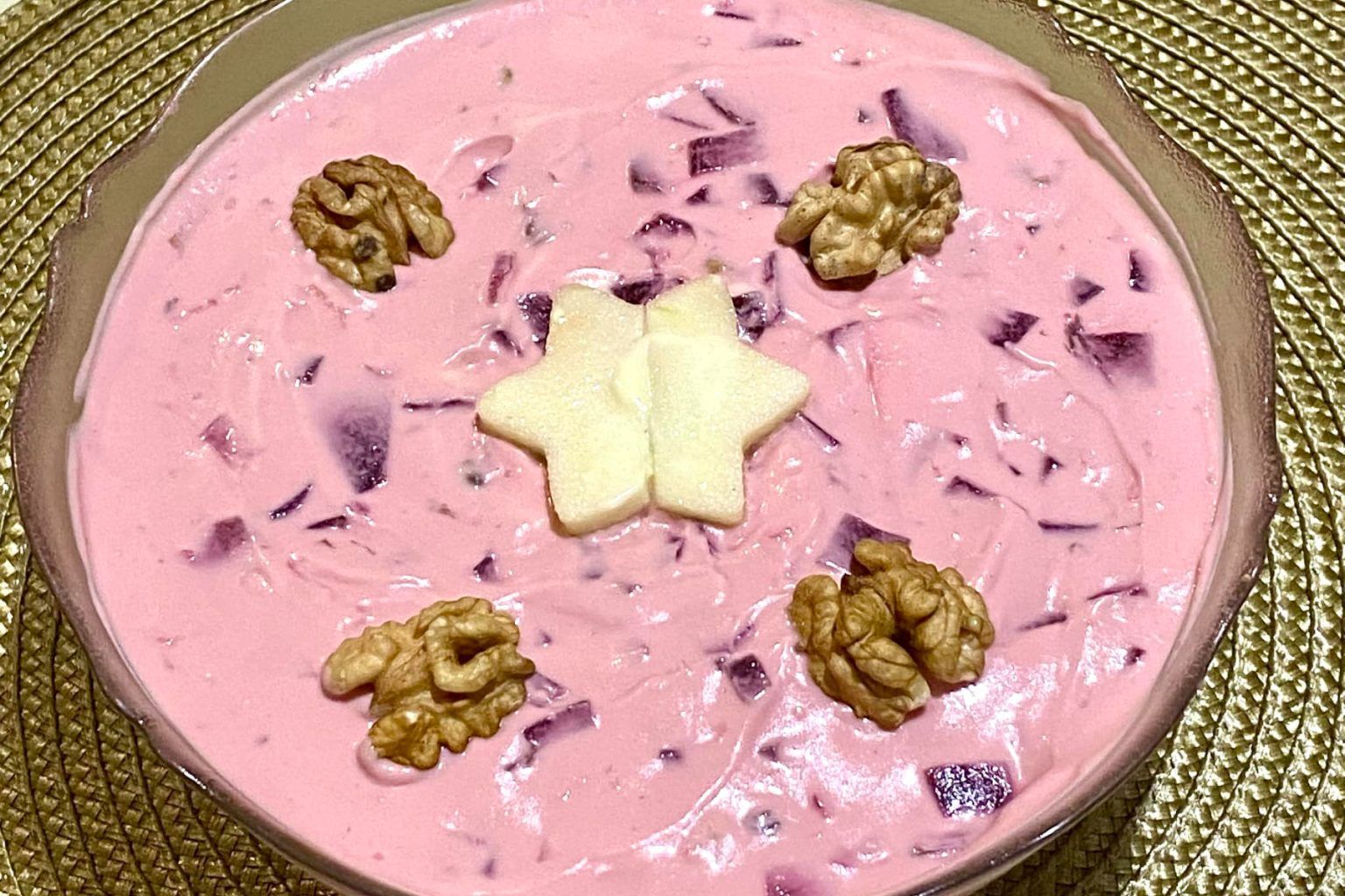 Παντζαροσαλάτα με μαγιονέζα και γιαούρτι