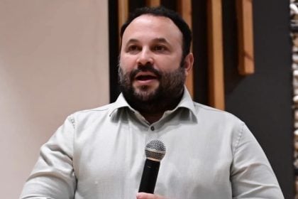 Νίκος Μοίραλης: Κλειστά σπίτια ή κλειστοί δρόμοι;