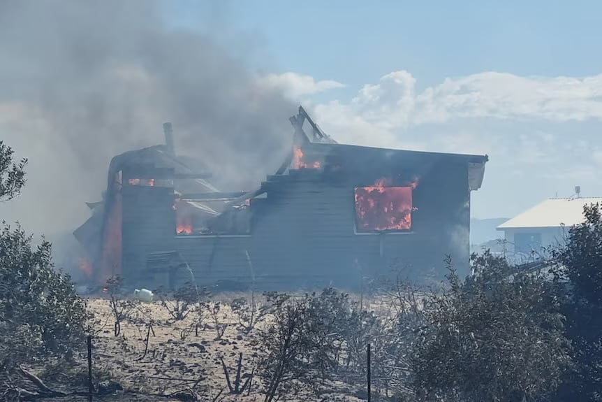 Αυστραλία: Καταστροφικές πυρκαγιές και καύσωνας πλήττουν τη Ν. Ν. Ουαλία