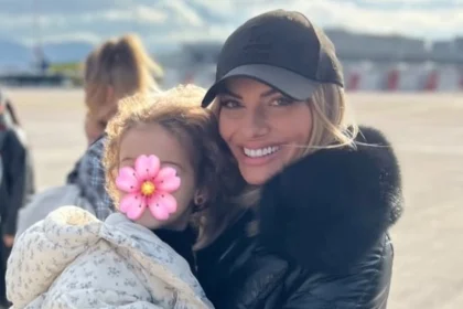 Στην Κρήτη για την Πρωτοχρονιά με την κόρη της η Ιωάννα Μαλέσκου: Στις ρίζες μου, γράφει