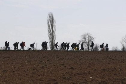Τρεις Αφγανοί μετανάστες πέθαναν από το κρύο προσπαθώντας να φθάσουν στο Ιράν