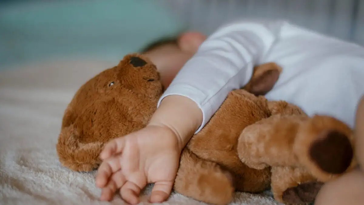 Προφυλακίστηκε η μητέρα του 3χρονου που πέθανε από ασιτία στην Αλεξανδρούπολη