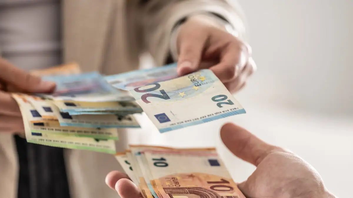 ΑΑΔΕ: Στα 7,2 δισ. ευρώ τα νέα φέσια στην εφορία