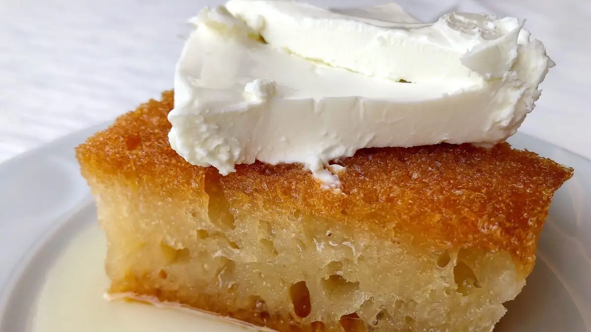 Παραδοσιακό εκμέκ με καϊμάκι