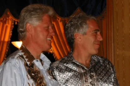 Η κυβέρνηση Τραμπ δημοσιοποιεί τα αρχεία της υπόθεσης Επστάιν