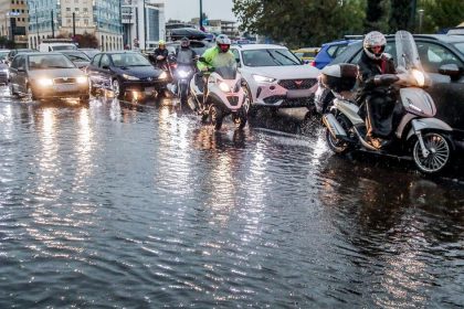 Κακοκαιρία «Byron»: Νέα κόκκινη προειδοποίηση για 9 περιοχές - Ισχυρές βροχές, σφοδρές καταιγίδες και χαλάζι