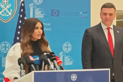 Κίμπερλι Γκιλφόιλ: «Απίστευτη δύναμη η Ελλάδα στην παγκόσμια ναυτιλία»