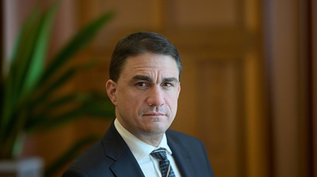 Κώστας Τσουκαλάς: «Οι αγρότες δείχνουν πολύ μεγάλη ωριμότητα και φαίνεται πως οι ίδιοι θα διευκολύνουν τη διέλευση, η κυβέρνηση προσπαθεί να τους ρίξει την ευθύνη»