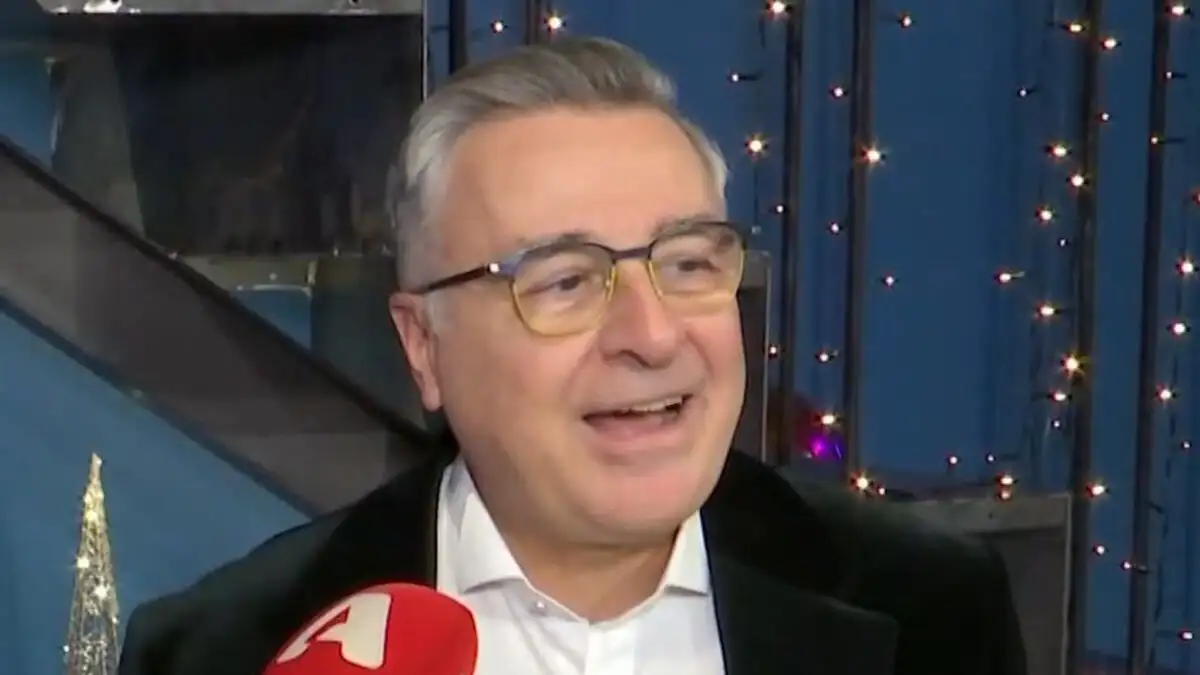 Γιώργος Κουβαράς: Παρακολουθώ τα νούμερα τηλεθέασης, δεν είμαι όμως «νουμεράκιας»
