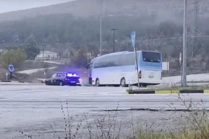 Οδηγός λεωφορείου πέθανε από ανακοπή «πάνω στο τιμόνι» – Επιβάτης ακινητοποίησε το όχημα