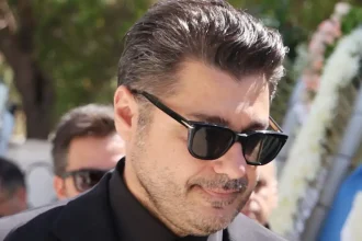 Λάμπρος Κωνσταντάρας: Μέσα στην εβδομάδα θα μάθουμε μία καταγγελία για σεξουαλική κακοποίηση σε βάρος τραγουδιστή