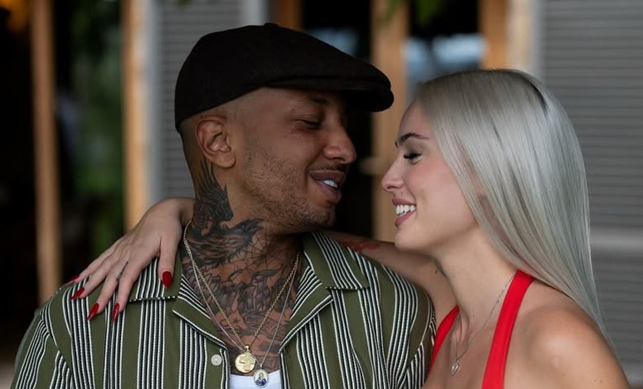 Light: «Η επιβράβευση που παίρνεις όταν σου χαμογελάει το μωρό, δεν συγκρίνεται με τίποτα»