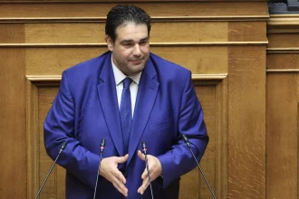 Επιστολική ψήφο για τους Έλληνες του εξωτερικού και στις εθνικές εκλογές, προανήγγειλε ο Λιβάνιος