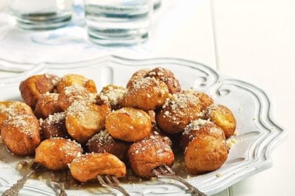 Λουκουμάδες με γιαούρτι