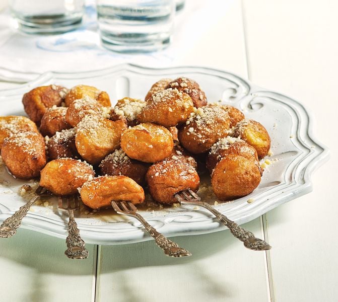 Λουκουμάδες με γιαούρτι