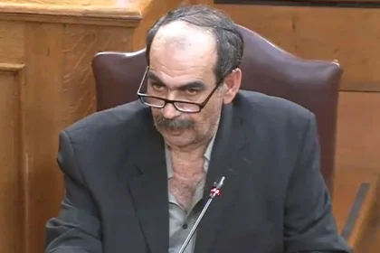 Χάος στη Βουλή, τη σύλληψη του «Φραπέ» ζήτησε η Κωνσταντοπούλου, κατήγγειλε ότι απείλησε πως «θα της στρίψει το λαρύγγι»