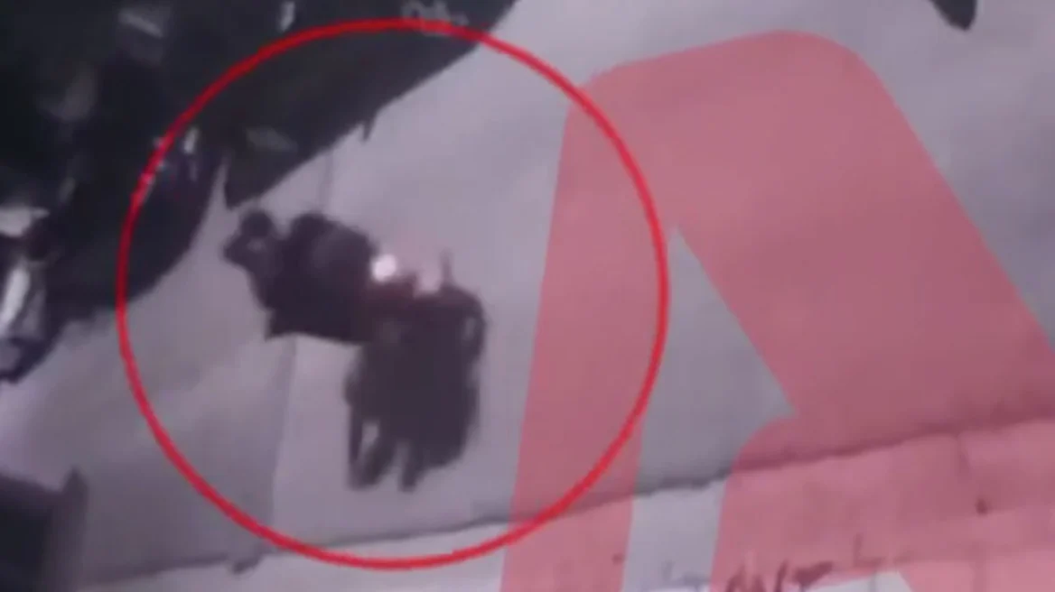 Επεισοδιακή καταδίωξη 12χρονου και 13χρονου που έκλεψαν μοτοσικλέτα από το Περιστέρι