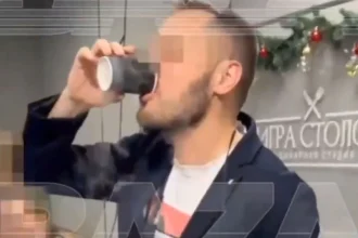 Σε κρίσιμη κατάσταση 38χρονος που ήπιε κοκτέιλ με υγρό άζωτο σε χριστουγεννιάτικη γιορτή στη Μόσχα, δείτε βίντεο