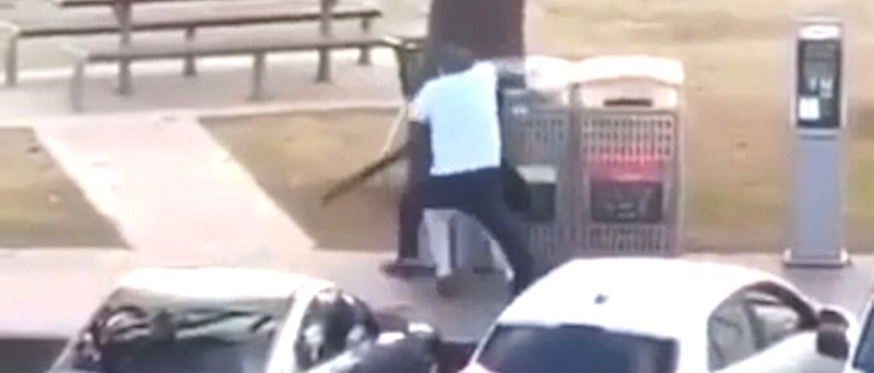 Ανατριχιαστικά βίντεο από το μακελειό στο Σίδνεϊ: Οι νεκροί, οι υπεράνθρωπες προσπάθειες στους τραυματίες και ο αφοπλισμός του ενός δράστη από πολίτη - ήρωα!