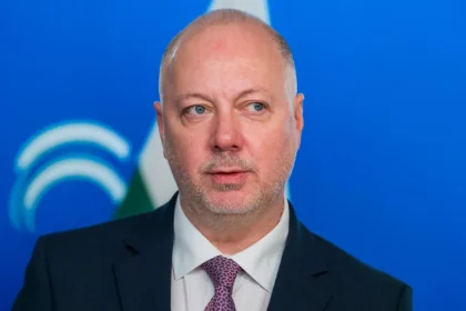 Ομόφωνα αποδεκτή από τη βουλγαρική βουλή η παραίτηση της κυβέρνησης Ζελιάσκοφ