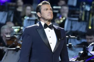 Μάριος Φραγκούλης: Θέλω να γίνω ανάδοχος γονέας, γιατί κι εγώ είμαι υιοθετημένο παιδί