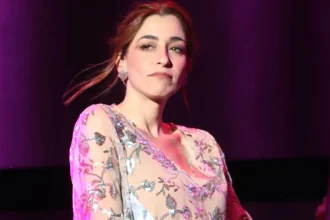 Μαρίζα Ρίζου: «Ο πατέρας μου ερχόταν οριακά μεθυσμένος και έφευγε λιάρδα από το live μου»