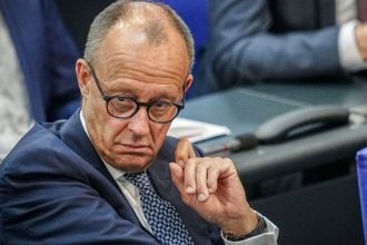 Σοκαρισμένος δηλώνει ο καγκελάριος Μερτς για την επίθεση στην παραλία Μπόνταϊ