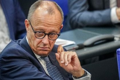 Σοκαρισμένος δηλώνει ο καγκελάριος Μερτς για την επίθεση στην παραλία Μπόνταϊ