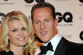 «Ο Μίκαελ Σουμάχερ είναι εδώ, αλλά είναι διαφορετικός»: Το συγκινητικό μήνυμα της γυναίκας του