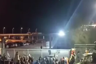 Μυτιλήνη: Αγρότες εμπόδισαν τους επιβάτες να μπουν στο πλοίο «Διαγόρας» - Αναχώρησε από το λιμάνι άδειο