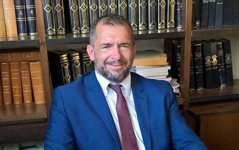 Επανεξελέγη ο Γιώργος Μπέσκος στην προεδρία του Δικηγορικού Συλλόγου Αιγίου