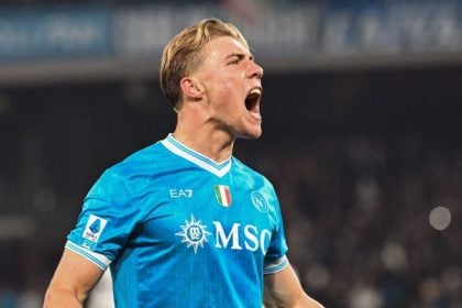 Κρεμονέζε – Νάπολι 0-2: Σπουδαίο διπλό με «ντοπιέτα» του Χόιλουντ