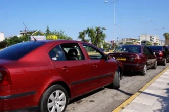 Πάτρα: Χωρίς ταξί από τα ξημερώματα - 48ωρη απεργία από τους ιδιοκτήτες - Πραγματοποιούν σήμερα και αυτοκινητοπορεία