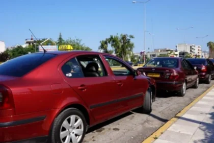 Πάτρα: Χωρίς ταξί από τα ξημερώματα - 48ωρη απεργία από τους ιδιοκτήτες - Πραγματοποιούν σήμερα και αυτοκινητοπορεία