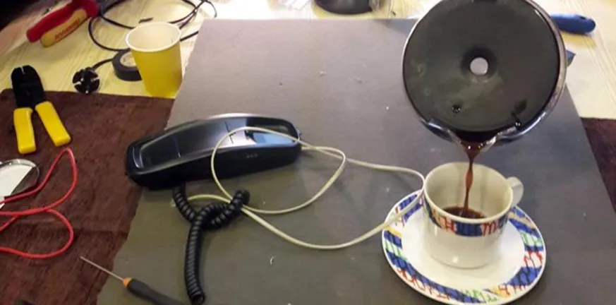 Το repair cafe στο στέκι της ΟΙΚΙΠΑ το Σάββατο 6 Δεκεμβρίου : Επισκευή με καφέ