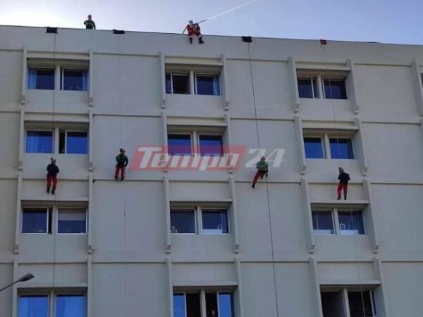 Ο Άγιος Βασίλης και τα ξωτικά θα μοιράσουν και φέτος δώρα στα παιδιά του ΠΓΝΠ