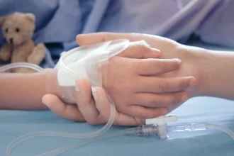 3χρονο με εγκεφαλίτιδα μετά από γρίπη, νοσηλεύεται στη Λάρισα