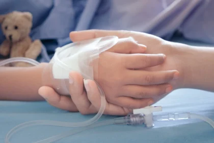 3χρονο με εγκεφαλίτιδα μετά από γρίπη, νοσηλεύεται στη Λάρισα