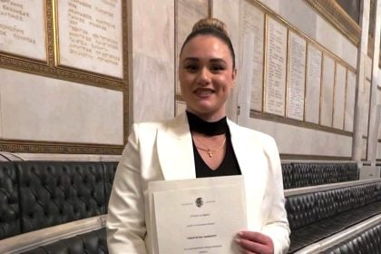 Δασκάλα χωριού ανάμεσα στους 50 κορυφαίους εκπαιδευτικούς του κόσμου