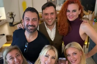 Στο Πάρα Πέντε: Οι πρωταγωνιστές παρακολούθησαν μαζί το reunion της σειράς – Σε βιντεοκλήση ο Γιώργος Καπουτζίδης