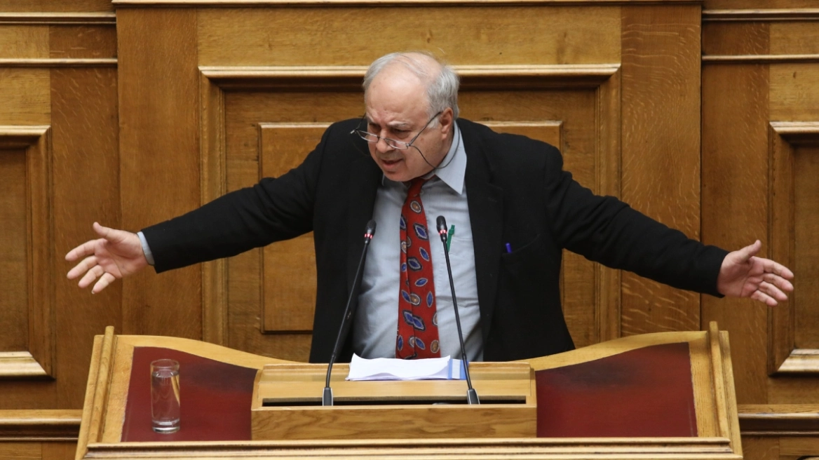 Παρασκευαΐδης κατά Ανδρουλάκη: Απειλή για την ενότητα οι αποφάσεις της κεντρικής διοίκησης του ΠΑΣΟΚ