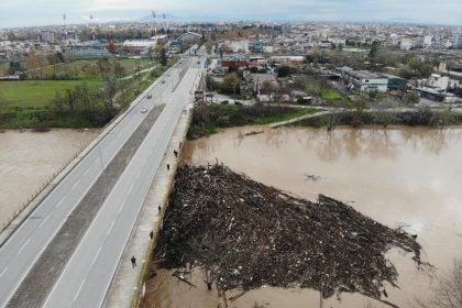 Λάρισα: Παραμένει σε αυξημένη επιφυλακή ο δήμος για τη στάθμη των νερών στον Πηνειό