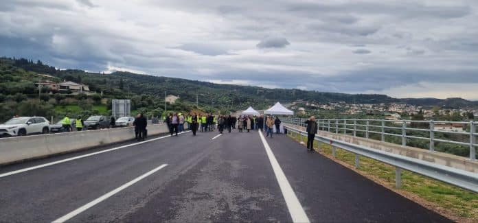 Στις 2 μ.μ στην κυκλοφορία ο ολοκληρωμένος οδικός άξονας της Πατρών-Πύργου - Τελετή παράδοσης παρουσία Χρ. Δήμα (ΦΩΤΟ)