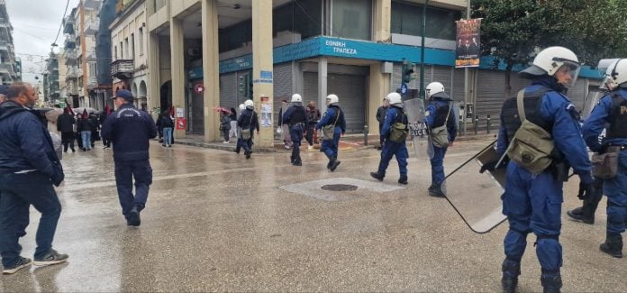 Πάτρα: Πορεία για τον Αλέξη Γρηγορόπουλο (ΦΩΤΟ)