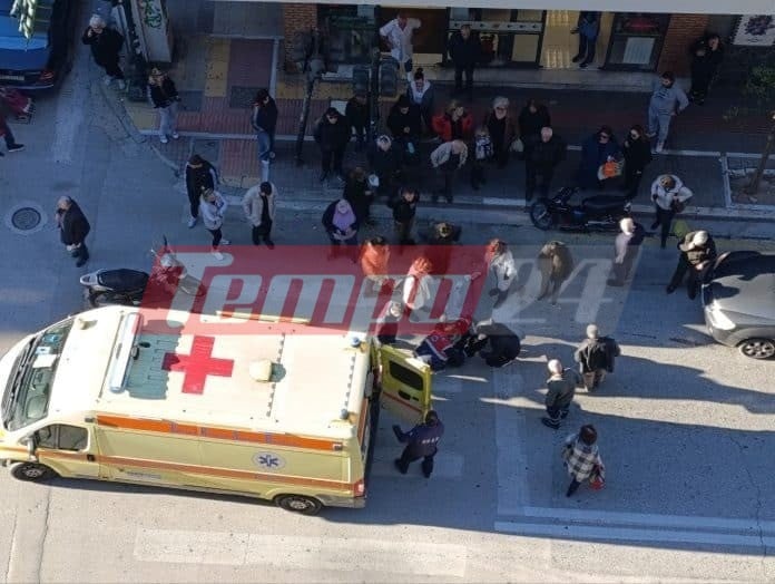 Σοκαριστικό τροχαίο στο κέντρο της Πάτρας: Ο δικυκλιστής εκφενδονίστηκε πάνω σε ΙΧ (ΦΩΤΟ)