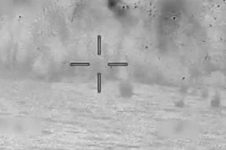 Νέο αμερικανικό πλήγμα σε σκάφος που φέρεται να μετέφερε ναρκωτικά στον Ειρηνικό – Δύο νεκροί