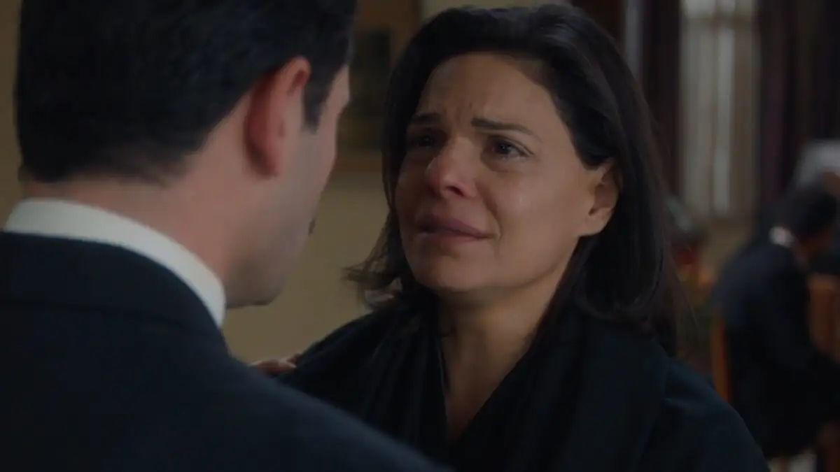 Porto Leone: H Αλεξάνδρα βοηθά τη Λένα να πάρει πίσω τον γιο της