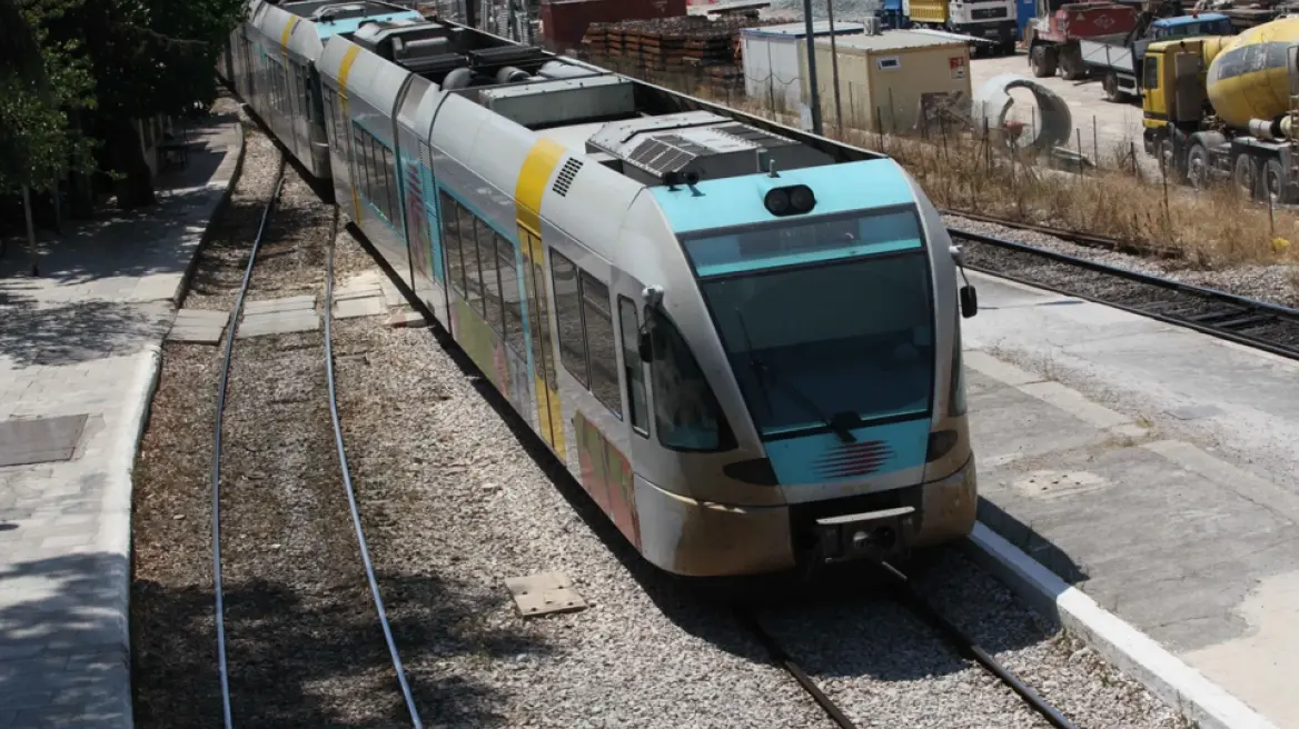 Τραγωδία: Νεκρός άνδρας που παρασύρθηκε από συρμό του Προαστιακού